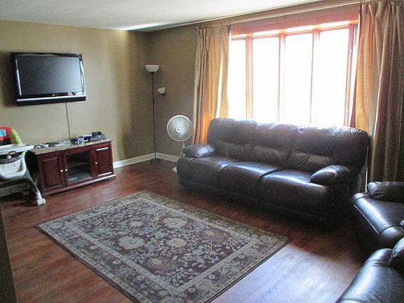 2nd image of 5654 N Talman Ave