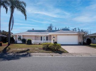 650 Allegheny Dr, Sun City Center, FL 33573