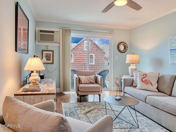 5th image of 66 Whitefield Avenue #114