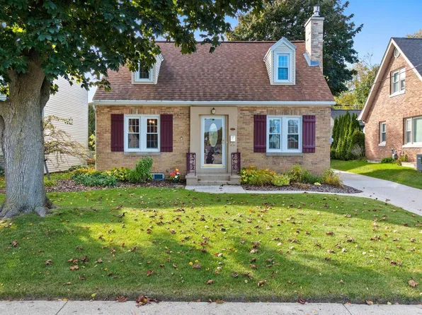 1132 N 15th STREET, Manitowoc, WI 54220