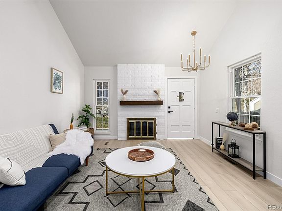 2nd image of 1055 S Fraser Way