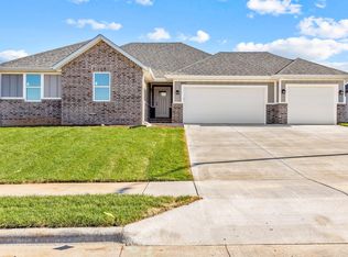 1092 S Gettysburgh Loop, Republic, MO 65738