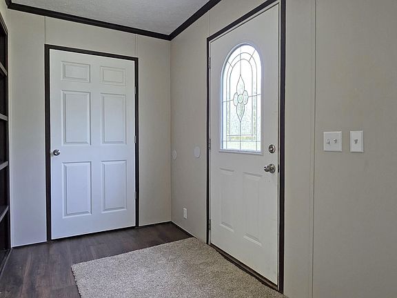 3rd image of 235 Hillview Ln