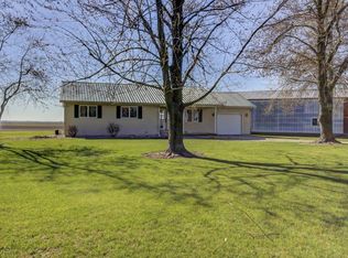 822 E 500 North Rd, Morrisonville, IL 62546