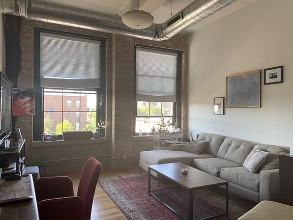 4th image of 4801 N Ravenswood Ave APT 402