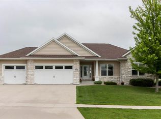 2830 Twinleaf Rd, Cedar Rapids, IA 52411