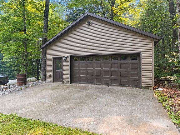 2nd image of 6588 Norway Pine Ln