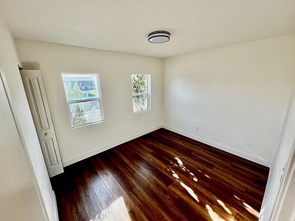 4th image of 581 S Fetterly Ave