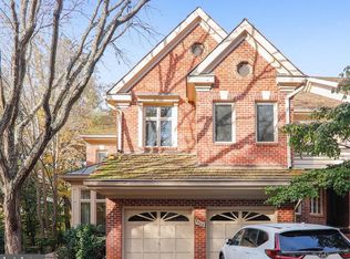 5808 Madaket Rd, Bethesda, MD 20816