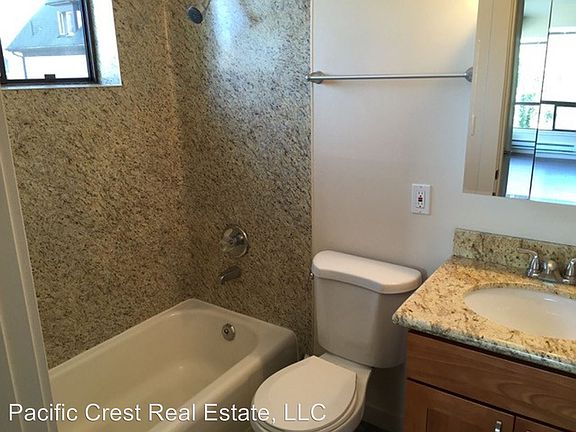 5th image of 822 2nd Ave N APT 11
