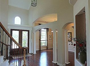11704 Crescent Bluff Dr, Pearland, TX 77584