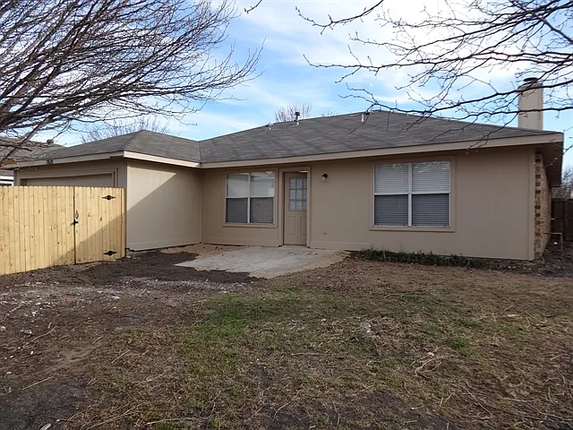 7610 Dockside Dr — Photo 11