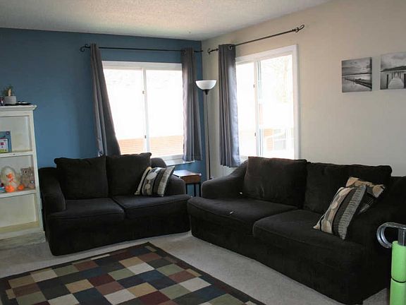 2nd image of 1028 W Lincoln Ave
