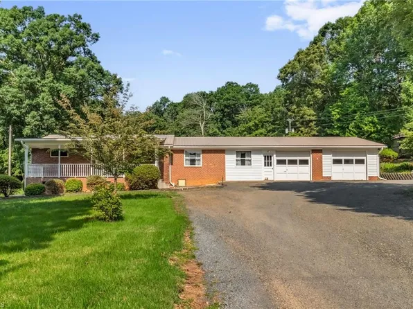 618 Toms Creek Church Rd, Denton, NC 27239