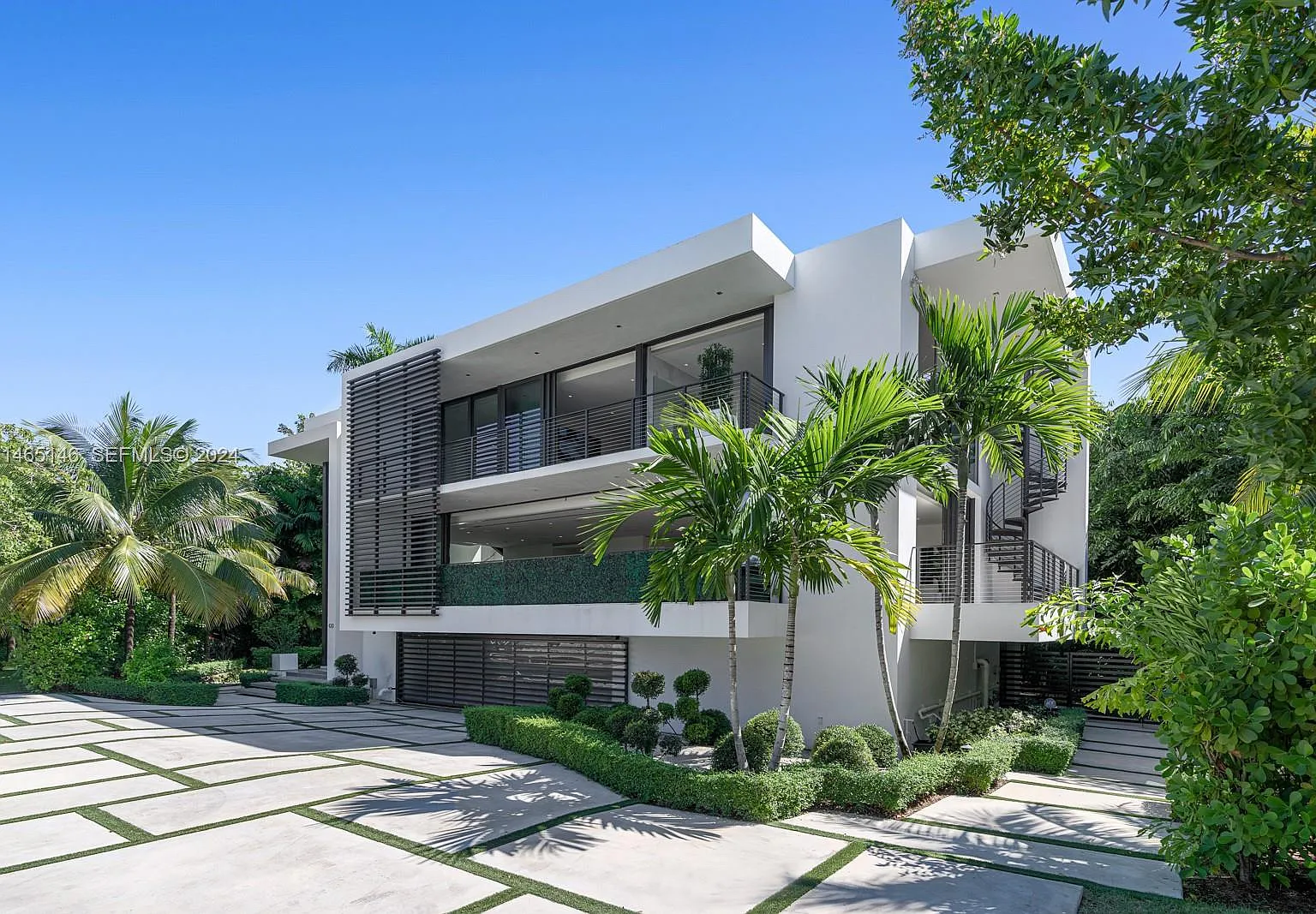 N Hibiscus Dr, Miami Beach — Photo 1