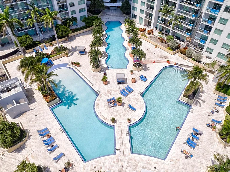 244 Biscayne Blvd #200 — Photo 13