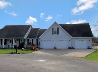 51 Springchester, Mattoon, IL 61938