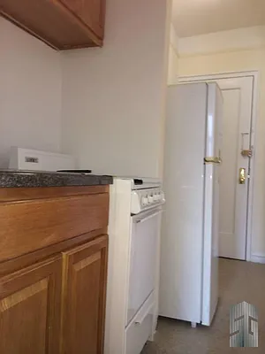 Rented by Skyline Group Real Estate | media 5