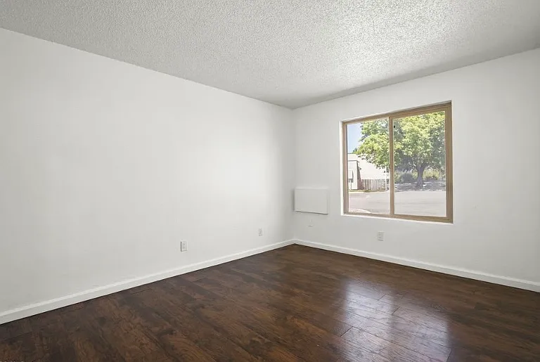 1001 Baywood Dr #C — Photo 4