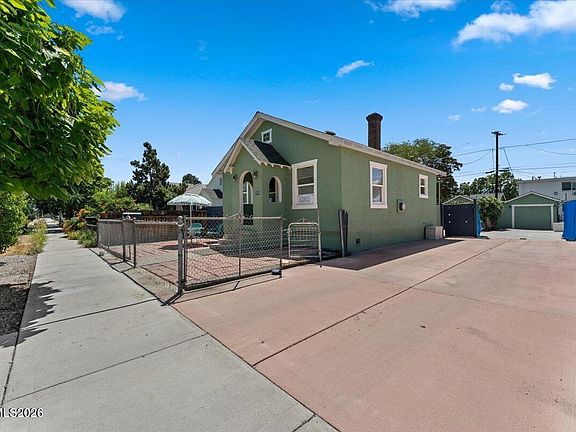 3rd image of 325 5th St