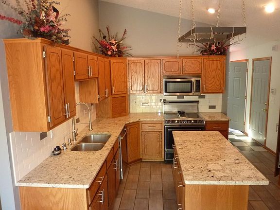 Beautiful kitchen with granite countertops