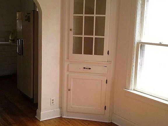 2nd image of 315 N Pennsylvania Ave