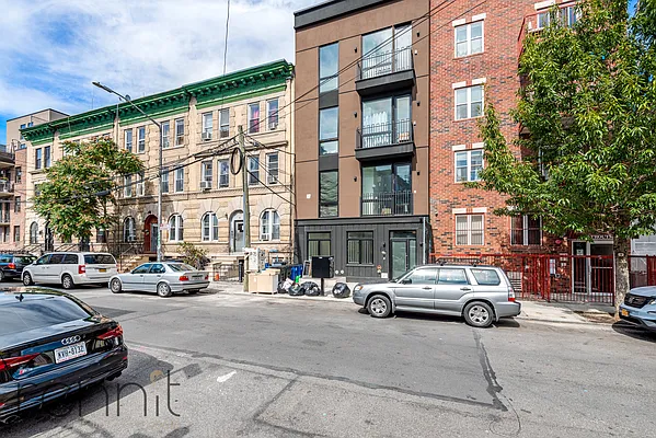 Rented by Rennit Inc. | media 26