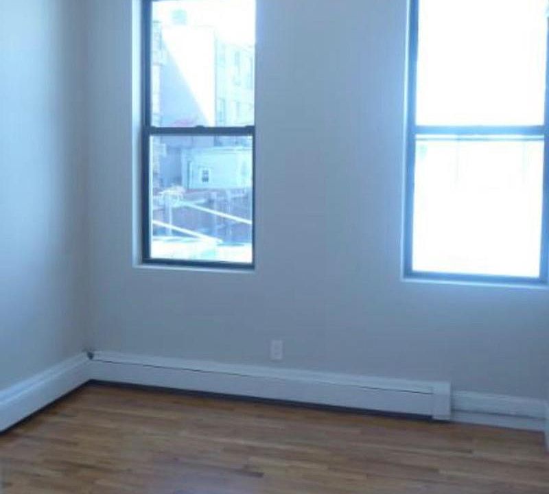 2nd image of 29 Woodhull St #4