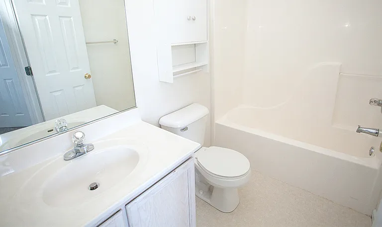 1334 Devon Ln — Photo 14