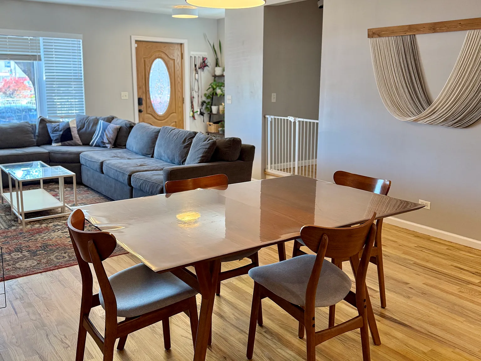 3 bed, 1.5 bath, 1800 sqft, $2,950 — Photo 4
