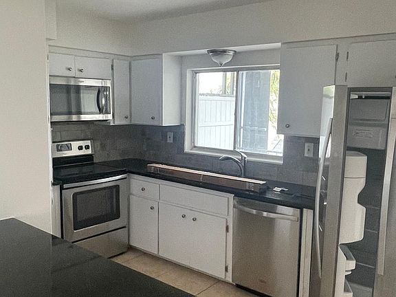 3rd image of 1721 SE 46th Ln APT 10