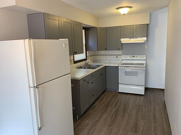 2nd image of 2719 Maurice Dr