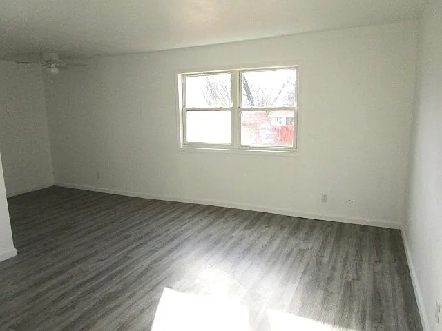 2515 W Westport Rd — Photo 5