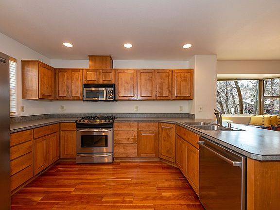 5th image of 1844 NW Shevlin Park Rd