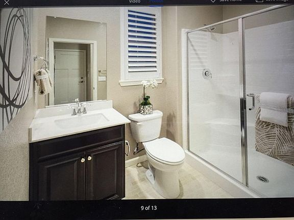 5th image of 2186 Village Green Dr