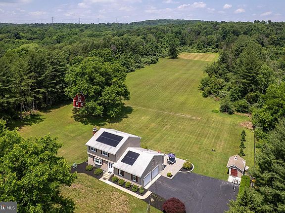 2nd image of 56 Valley Rd