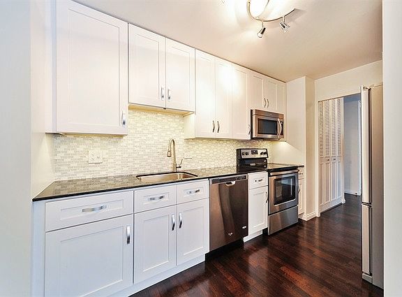 2nd image of 4250 N Marine Dr APT 2513
