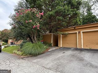 829 Lake Hollow Blvd SW, Marietta, GA 30064