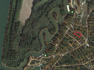 79 Nix Rd, Lobelville, TN 37097