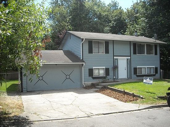 3rd image of 6010 60th Pl NE