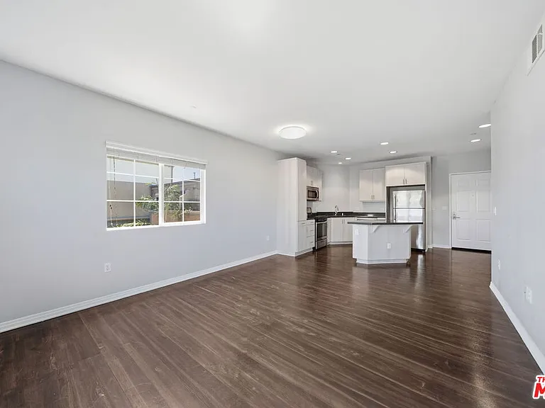1408 W Washington Blvd #303 — Photo 10