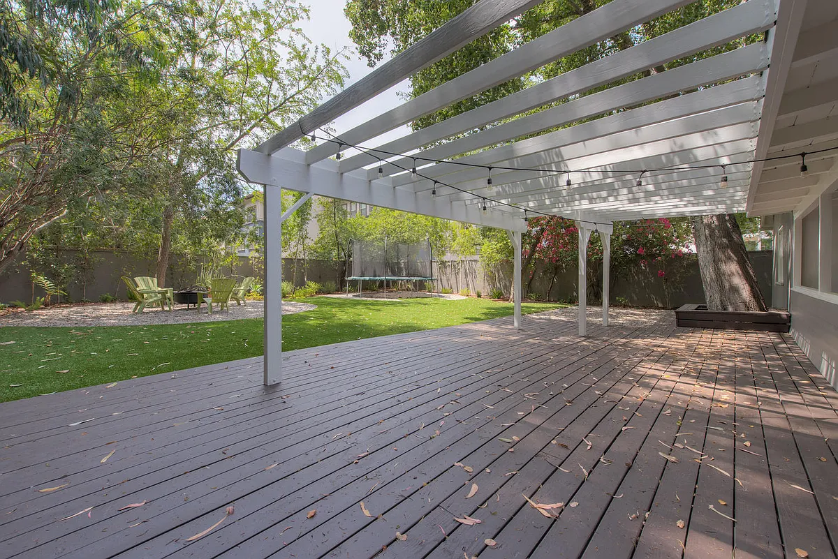 Building Photo - 4739 Libbit Ave