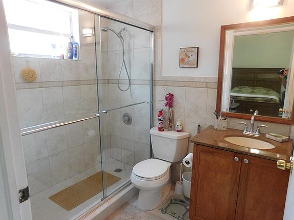 5th image of 8013 Lake Dr APT 101