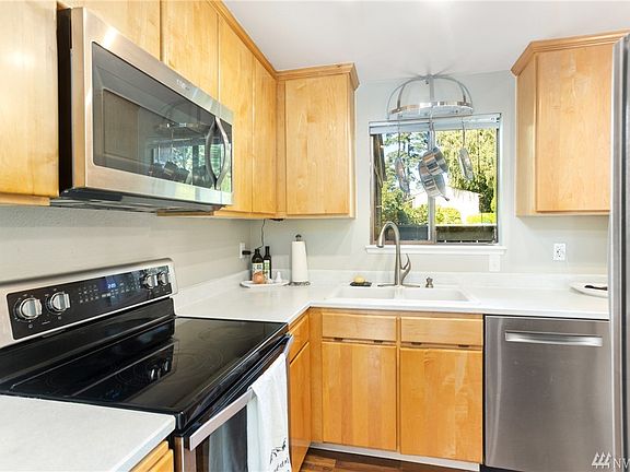 5th image of 10027 NE 138th Pl #B6