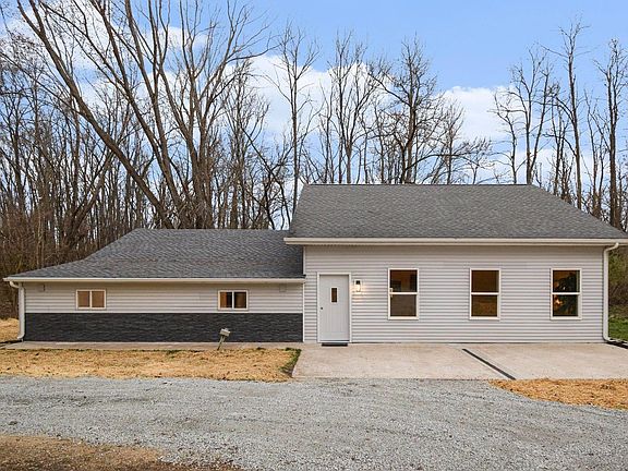2nd image of 20630 8th Rd