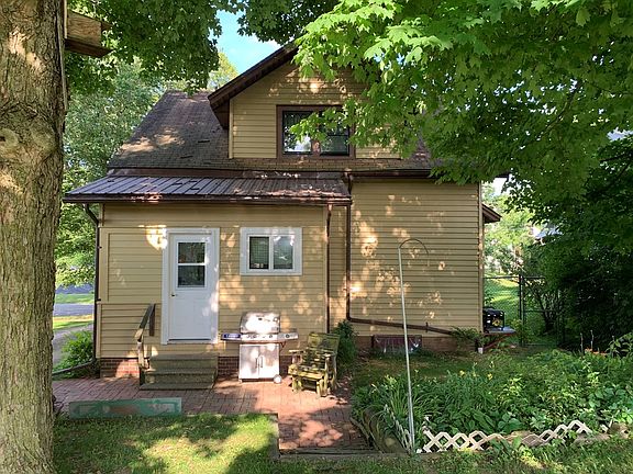 3rd image of 433 N Union St