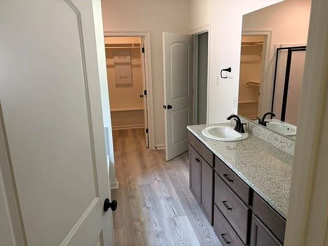 190 Southgate Dr — Photo 8