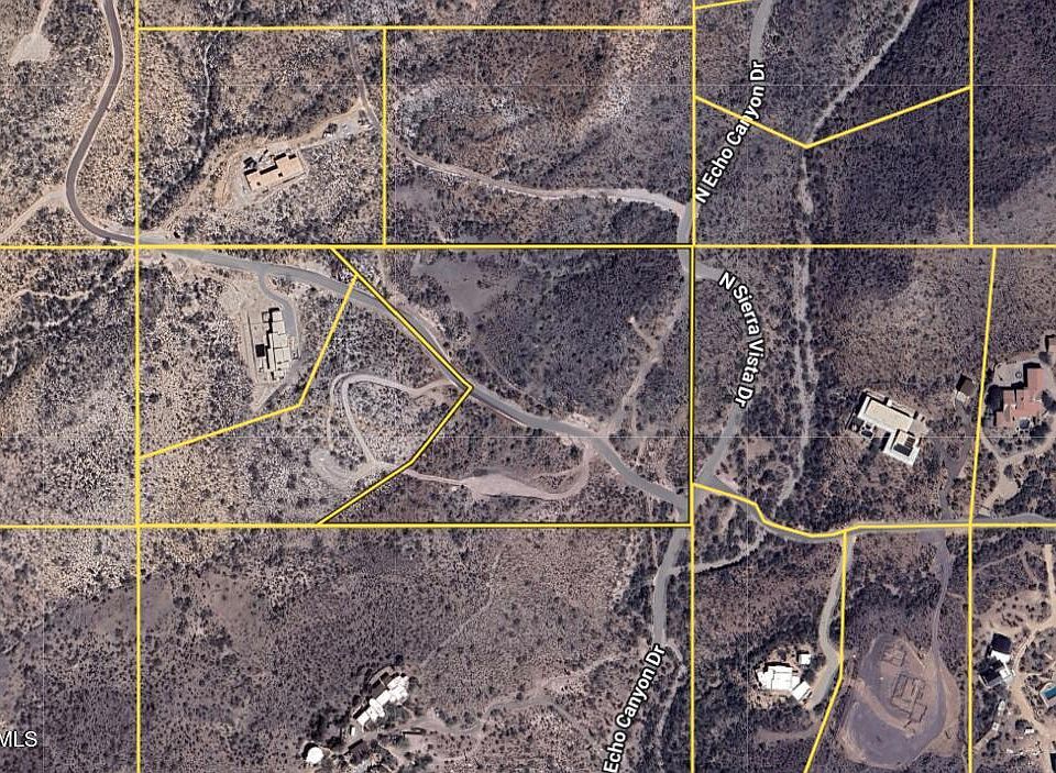 2nd image of 422XX N Sierra Vista Drive #2