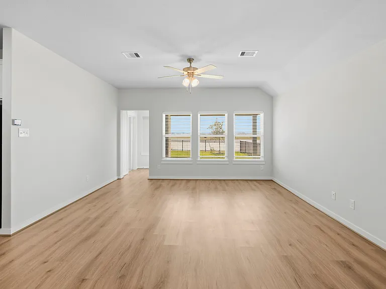 4696 Peony Green Dr — Photo 14