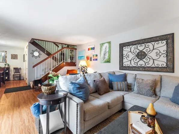 1170 6th Ave APT 9D, Vero Beach, FL 32960